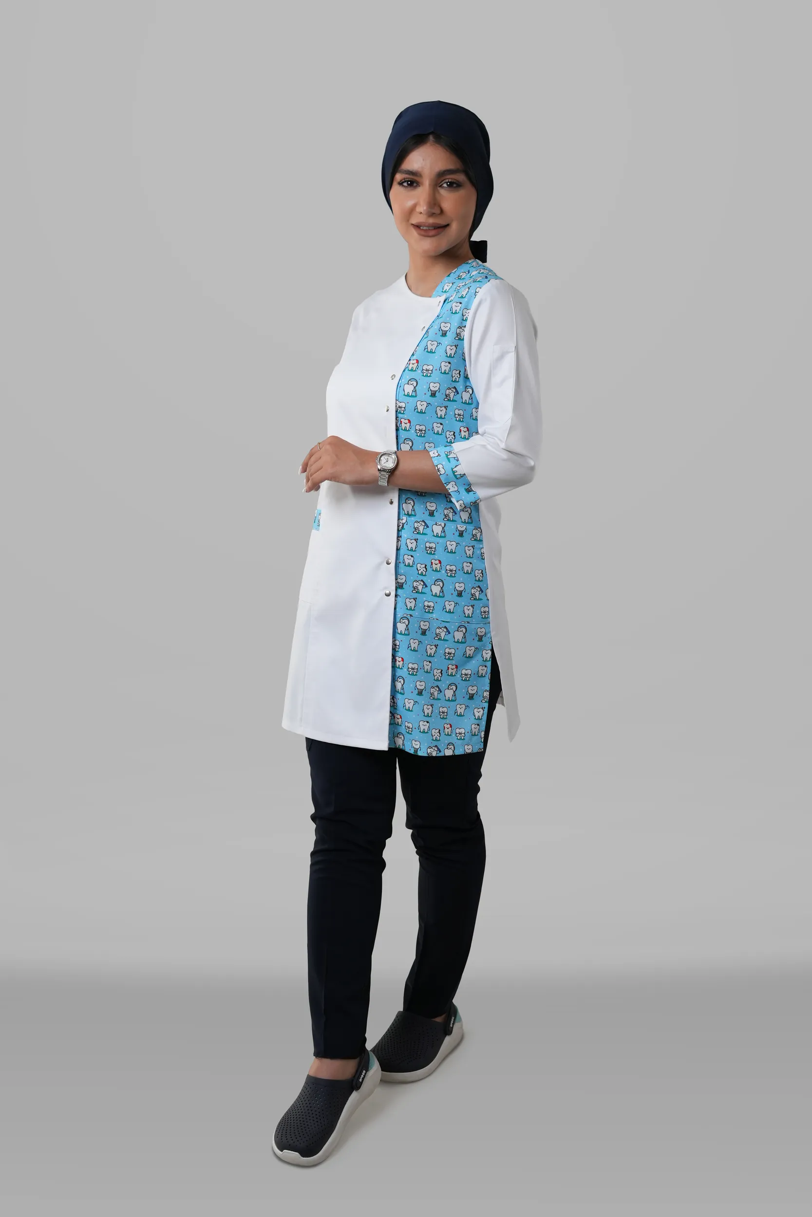 روپوش زنانه ترکیبی طرح دندانپزشکی؛ نمای دور محصول